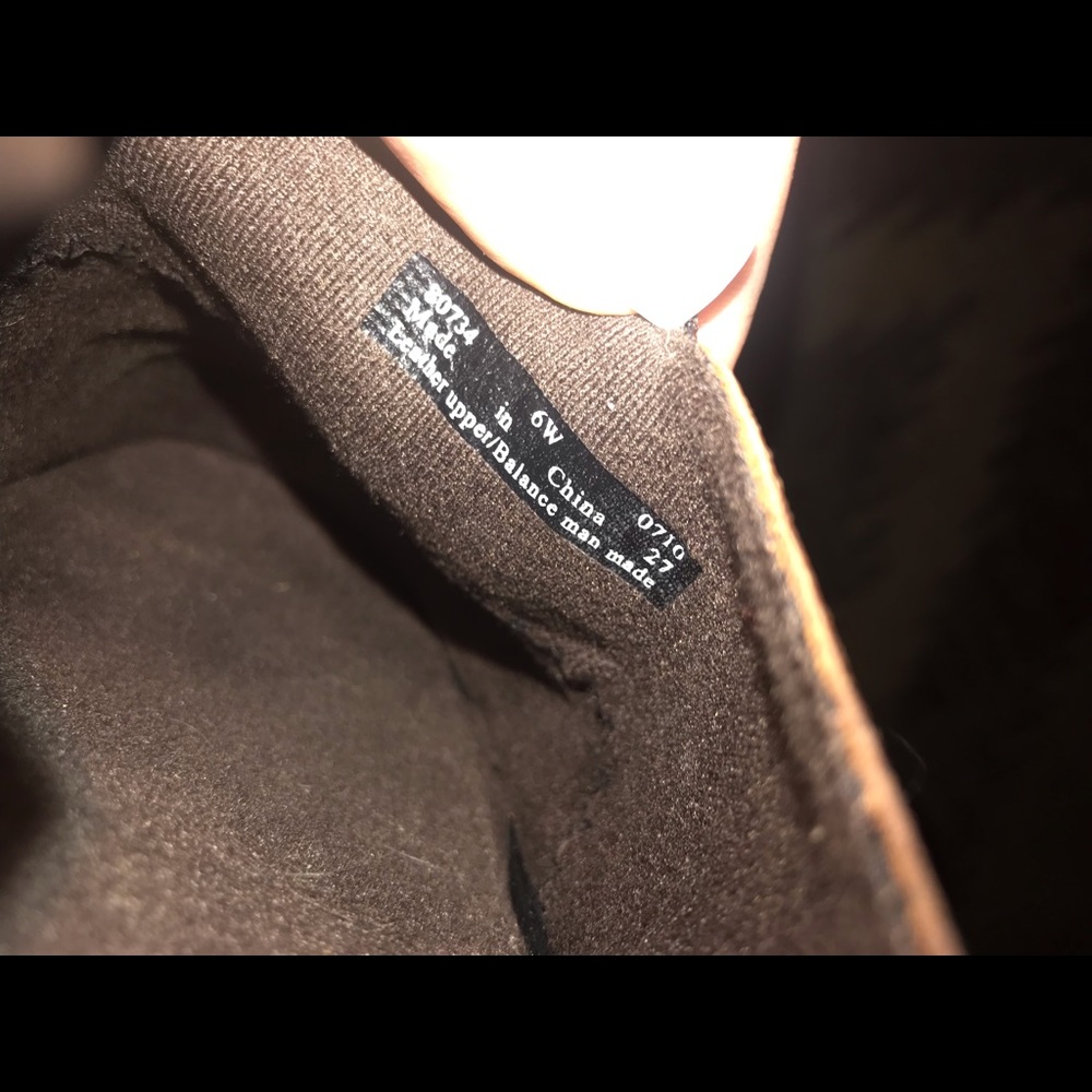 Clark’s! - Picture 2 of 3